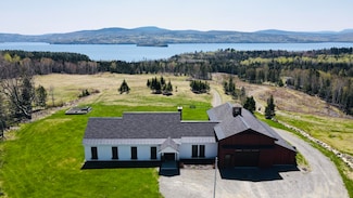 3062 Main St, Rangeley, ME 04970