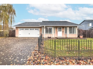 892 S Palmetto St, Cornelius, OR 97113