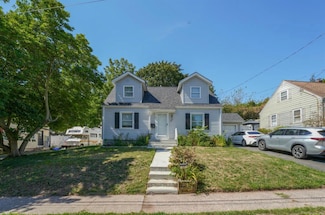 37 Quaker Rd, Hamden, CT 06517