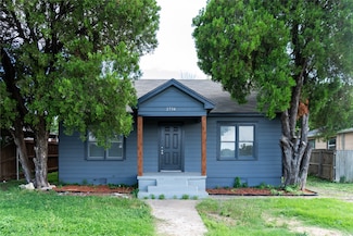 2734 Burchill Rd, Fort Worth, TX 76105