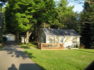 3871 N Straits Hwy, Cheboygan, MI 49721