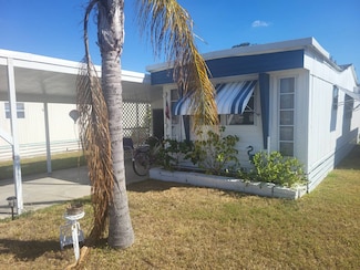 2451 Parakeet Park Blvd, Lake Wales, FL 33859