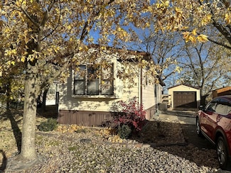 31 Meadowlark Ln, Beecher, IL 60401