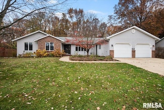 405 Five Forks Dr, Springfield, IL 62711