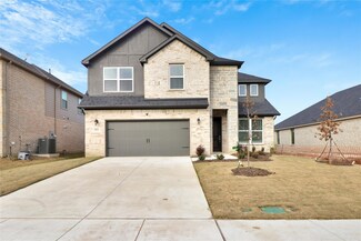 851 Boomer Ln, Ferris, TX 75125
