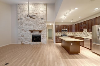 8518 Fathom Cir Unit 110, Austin, TX 78750