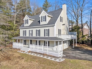 4 Autumn Way, Seabrook, NH 03874