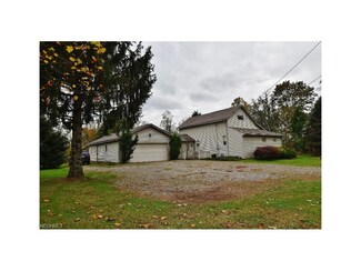 4724 Cross Roads Rd NE, Magnolia, OH 44643