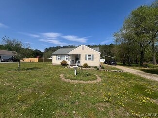 409 Johns Neck Rd, Weems, VA 22576