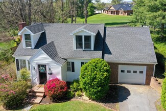 409 Morningside Dr, Lexington, VA 24450