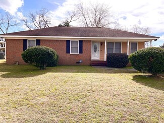 822 Shelton Dr, Albany, GA 31705