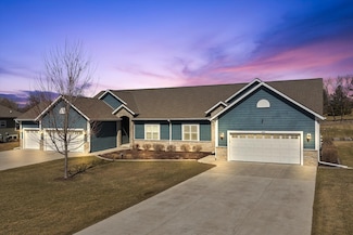 3072 Fairway View Ct, Richfield, WI 53033