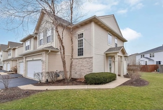 2221 Sunrise Cir Unit 2, Aurora, IL 60503