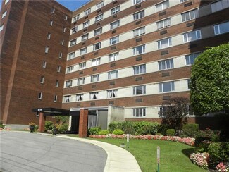 128 N Craig St Unit 602, Pittsburgh, PA 15213