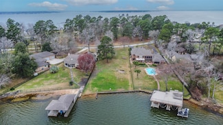 9566 Escondido Dr, Willis, TX 77318