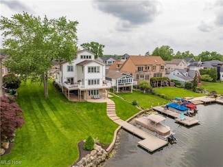 5325 S Island Dr NW, Canton, OH 44718