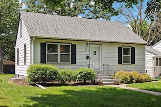 593 Eustis St, Saint Paul, MN 55104