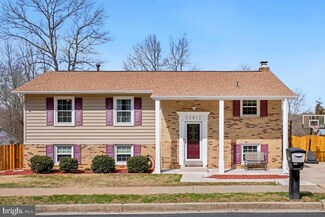 12812 Colby Dr, Woodbridge, VA 22192