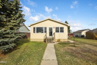 12 High St, Ray, ND 58849