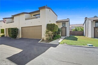 19072 E Country Hollow Unit 15, Orange, CA 92869