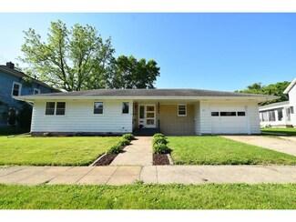 501 W 5th St, Zumbrota, MN 55992