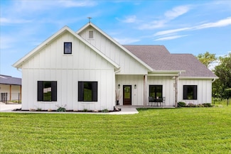 2484 280th St, Logan, IA 51546