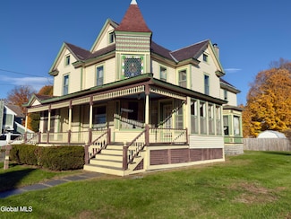 3 Columbus St, Granville, NY 12832