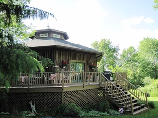 13651 Ryan Dr, Cazenovia, WI 53924