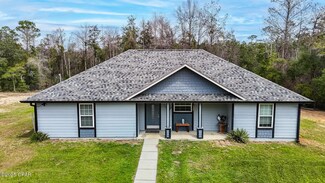 2060 Apollo Dr, Chipley, FL 32428