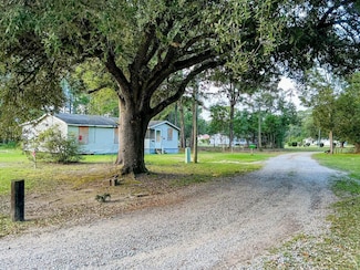 839 Burgin Rd, Mc Clellanville, SC 29458