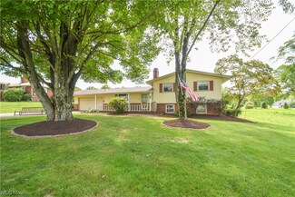 2496 Northview Dr, Cortland, OH 44410
