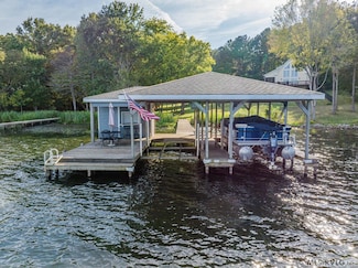 328 White Oak Ct, Boydton, VA 23917