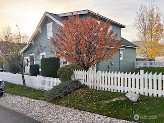 103 Firerock Ln, Oroville, WA 98844