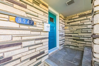 8947 Wentworth Ave S, Bloomington, MN 55420