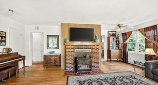 219 NE Outlook Ave, Grants Pass, OR 97526