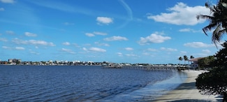 1516 S Lakeside Dr Unit 101S, Lake Worth, FL 33460
