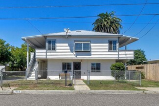 1114 Buena Vista Way, Carlsbad, CA 92008