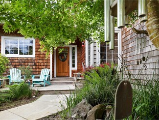 2225 Skyline Dr, Seaside, OR 97138