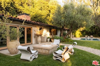 1830 Old Orchard Rd, Los Angeles, CA 90049