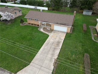 120 Robin Hood Dr, Youngstown, OH 44511