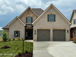 2111 Lantern Park Ln, Knoxville, TN 37932