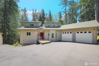 27923 NE 49th St, Redmond, WA 98053