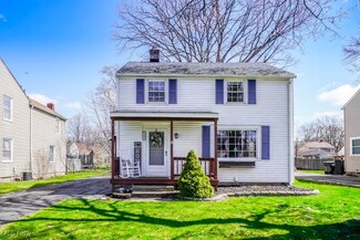 2691 Owaisa Rd, Cuyahoga Falls, OH 44221