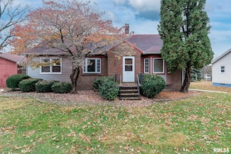 1517 W Kimberly Rd, Davenport, IA 52806