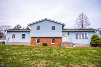 67070 Willow Brook Ln, Bellaire, OH 43906
