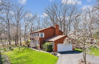 26850 S Balmoral Woods Dr, Crete, IL 60417