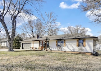1403 Lawndale Ave, Pleasant Hill, MO 64080