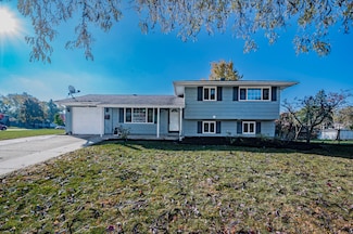 1601 Kingston Ln, Schaumburg, IL 60193