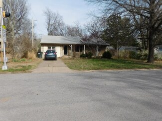 308 N Michigan St, Oxford, KS 67119