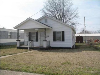 737 7th St, Tell City, IN 47586